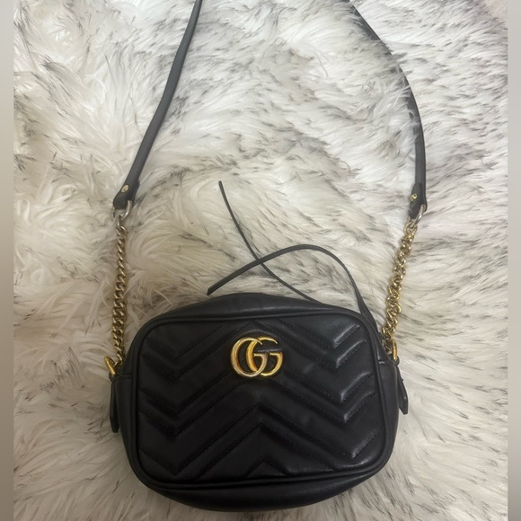 Gucci GG Marmont Camera small quilted leather shoulder bag - Picture 10 of 13